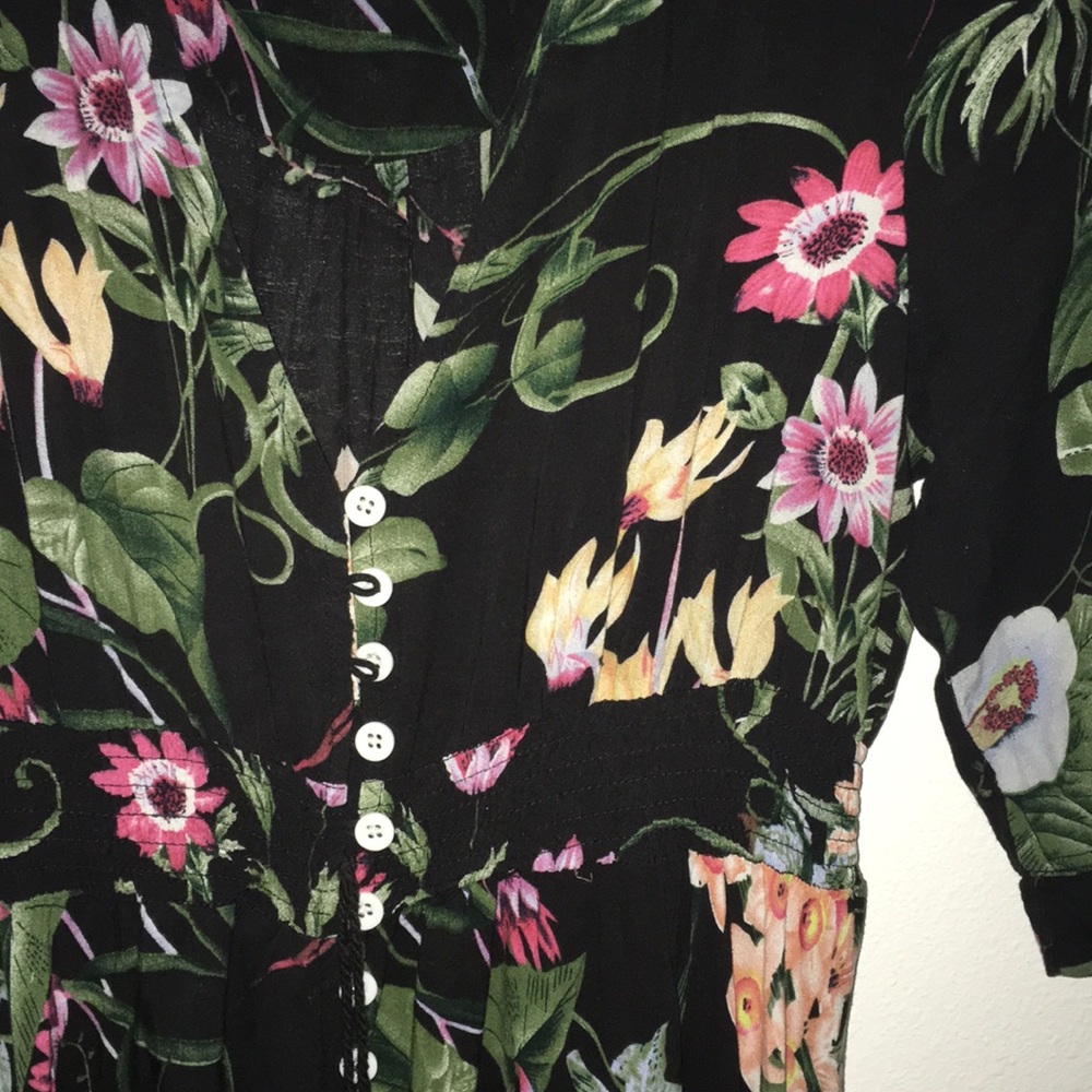 (NWOT) BOHO DRESS! Long, perfect for fall! 🍂 - Picture 3 of 5